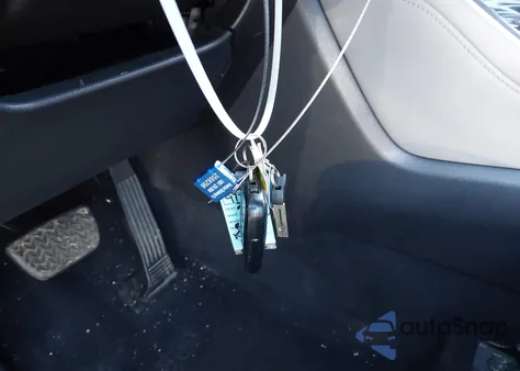 2021 Toyota Highlander Hybrid Platinum from USA, damaged, VIN 5TDEBRCH4MS026397